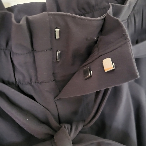 EUC Athleta Skyline II‎ Paperbag High-Rise Tapered Pants Black Size 0 - Picture 8 of 14